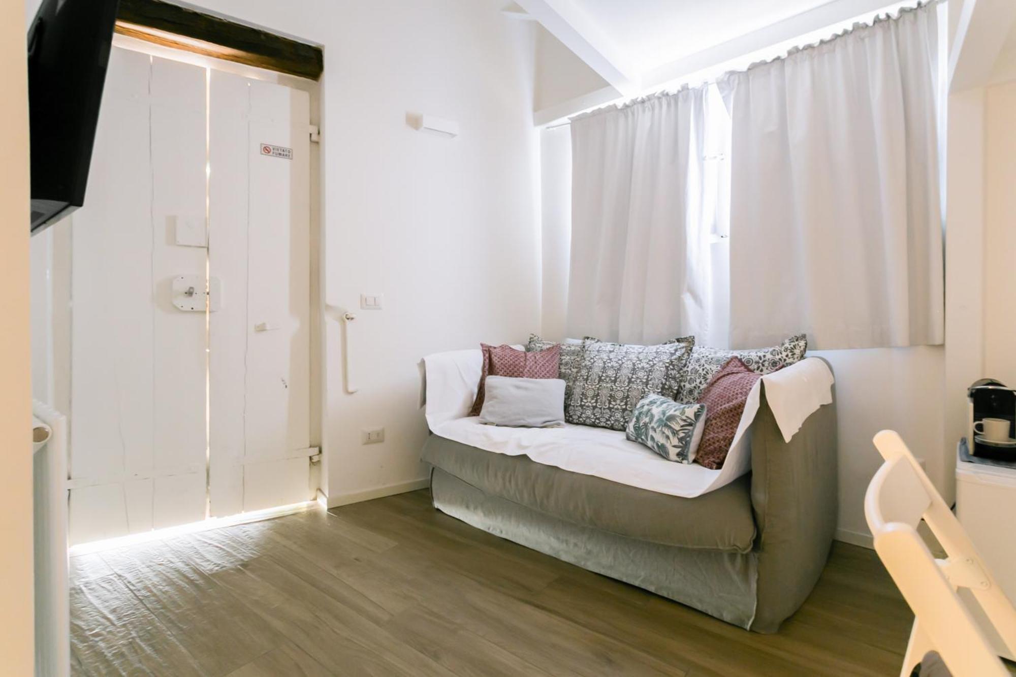 Milano Apartments Vigevano 41 Exteriör bild